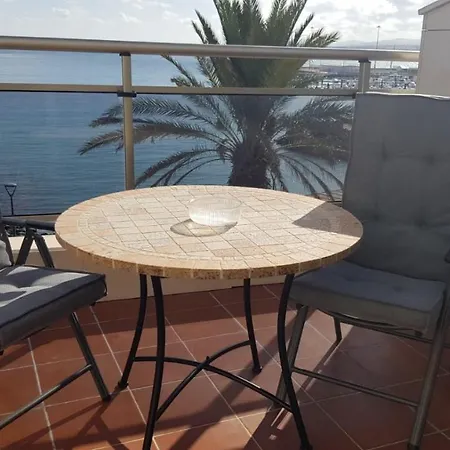 Apartment Atico La Marina *